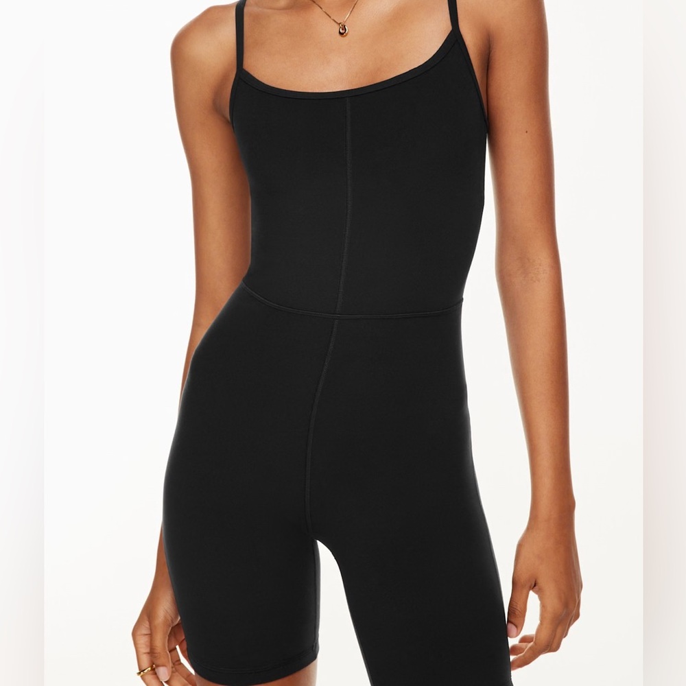 NWOT Aritzia Wilfred Free Divinity Freestyle Romper 7”